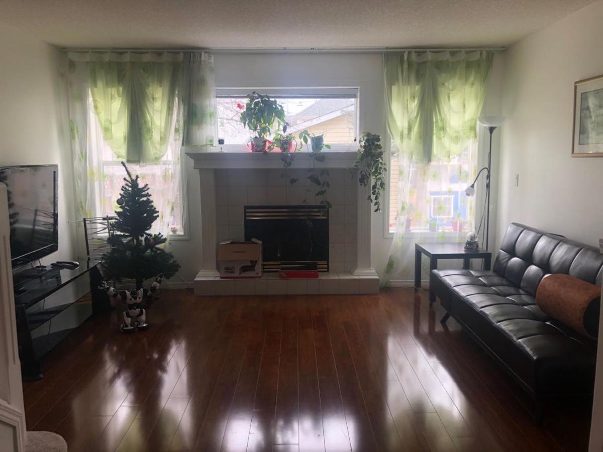 Hidden Valley Basement Suit H Calgary Ngoại thất bức ảnh